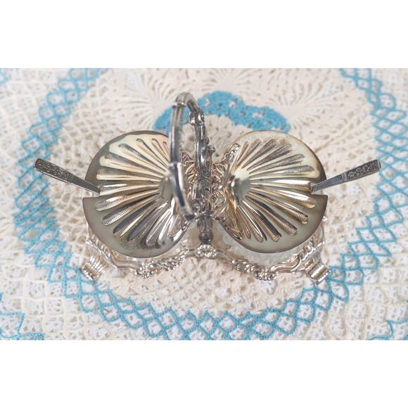 Vintage Hugo Silver Plated Shell Condiment Dish 6" Tall with spoons - Picture 9 of 10